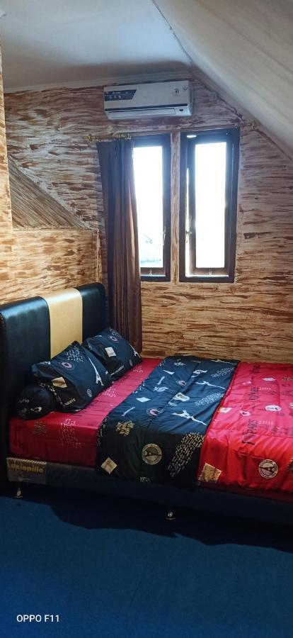 Vila Kota Bunga 5 Bedrooms Puncak Cameră foto