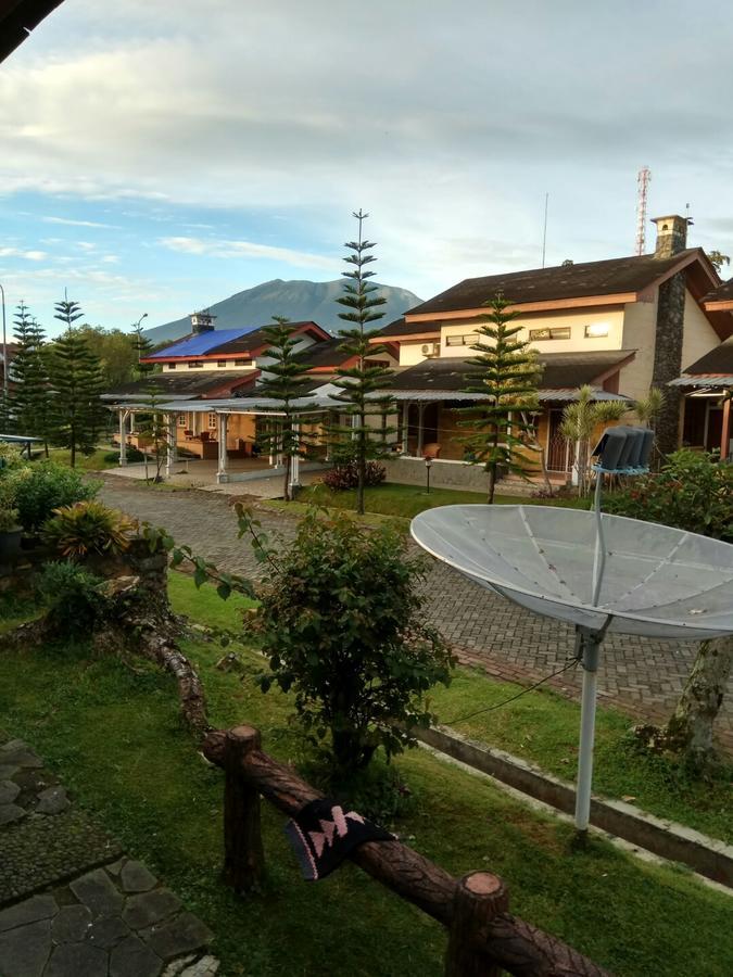 Vila Kota Bunga 5 Bedrooms Puncak Exterior foto